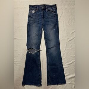 American Eagle Outfitters Distressed Flare Women Jeans Size 6 Long